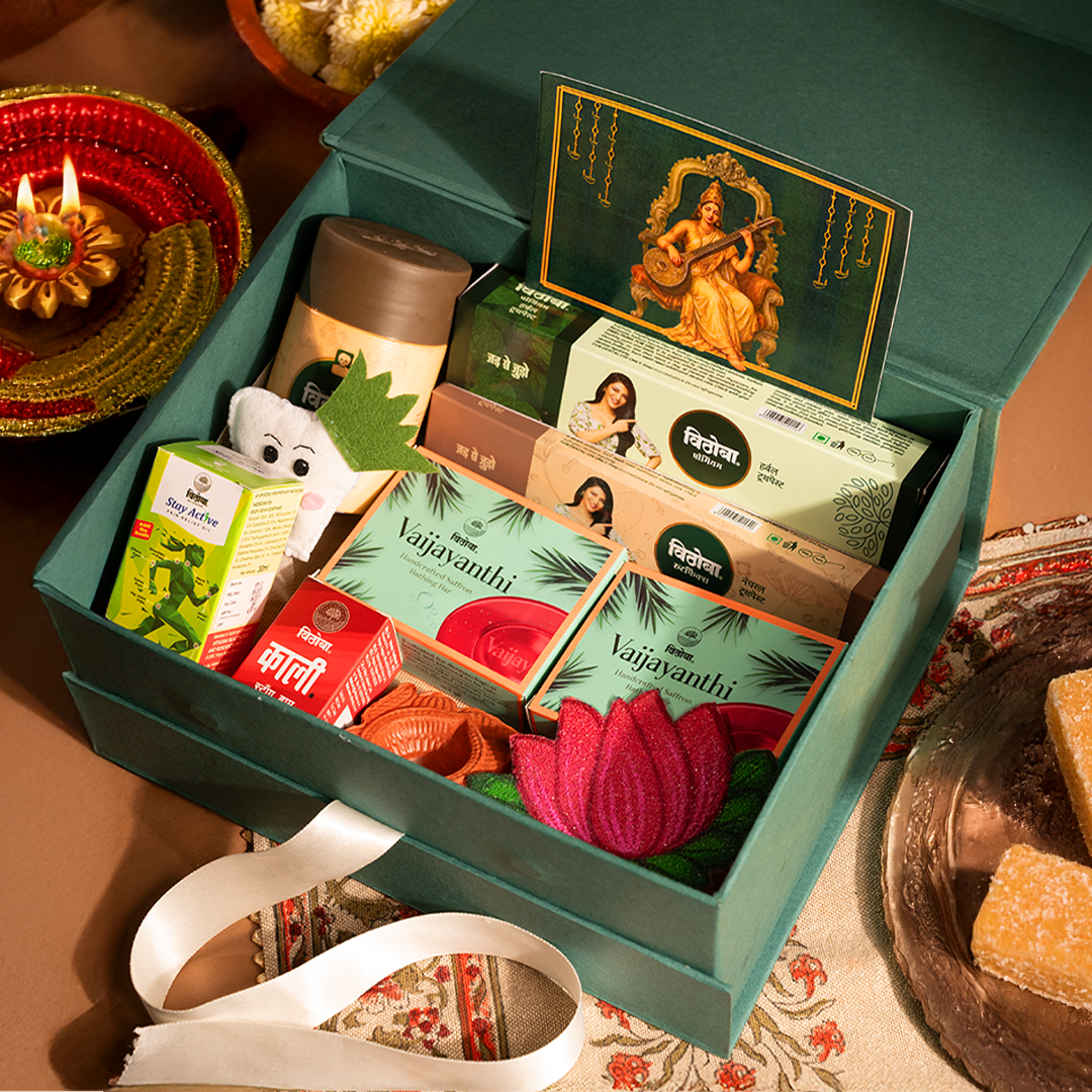 Vithoba Diwali Hamper - Dant Manjan 80g + Premium Toothpaste 150g + Rootfix Toothpaste 150g + Vaijayanti Soap 75g x 4 + Hair Oil 100ml + Pain Oil 30ml + Pain Balm + Diwali Exclusive Elements